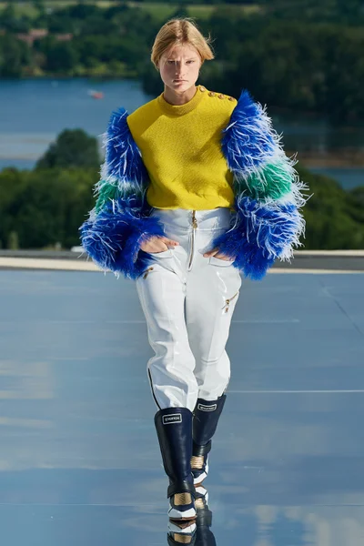 Look 26